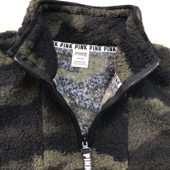 VS PINK Sherpa Camo Pullover Sweatshirt Camouflage - Picture 6 of 6